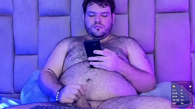 big bearr online show from May 17, 5:07 am