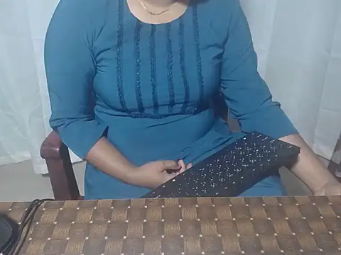henakhan32 online show from October 11, 2:56 am