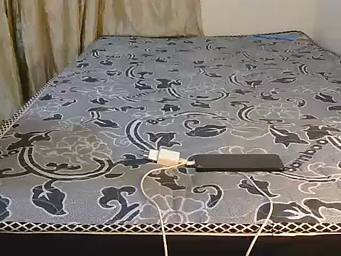 Snapshot of HorneyEbony chatting on October 15, 3:09 pm HorneyEbony online show from October 15, 3:09 pm