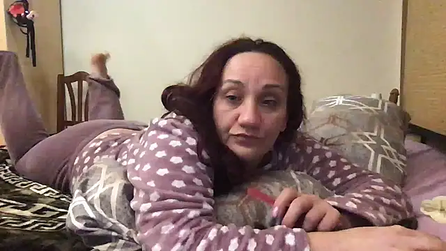 Snapshot of paula19800 chatting on November 19, 6:52 pm paula19800 online show from November 19, 6:52 pm