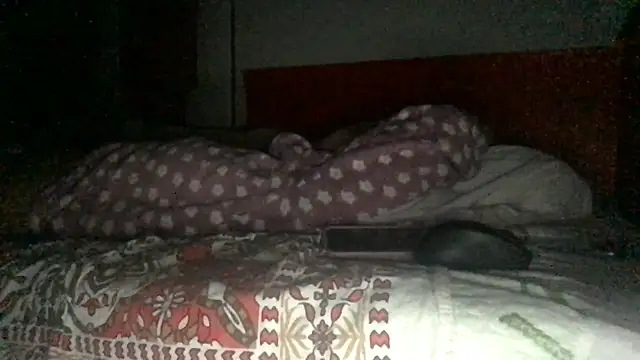 Snapshot of paula19800 chatting on November 29, 1:50 am paula19800 online show from November 29, 1:50 am