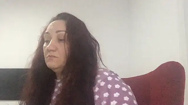 Snapshot of paula19800 chatting on December 3, 12:48 pm paula19800 online show from December 3, 12:48 pm