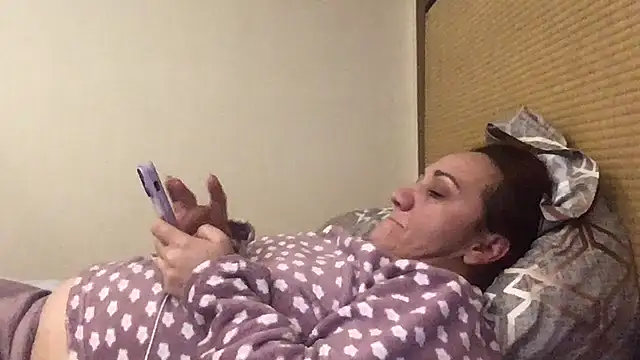 Snapshot of paula19800 chatting on November 21, 5:12 pm paula19800 online show from November 21, 5:12 pm