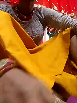 Snapshot of Cuty_kinjal chatting on June 19, 10:58 pm Cuty kinjal online show from June 19, 10:58 pm