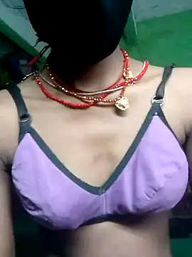 Snapshot of Cuty_kinjal chatting on September 26, 11:44 pm Cuty kinjal online show from September 26, 11:44 pm
