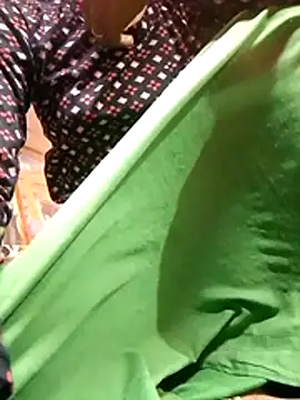 Snapshot of Cuty_kinjal chatting on June 16, 10:21 pm Cuty kinjal online show from June 16, 10:21 pm