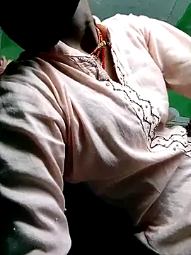 Snapshot of Cuty_kinjal chatting on September 28, 6:42 am Cuty kinjal online show from September 28, 6:42 am