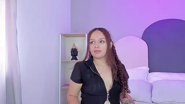 Snapshot of CamilaGomez149 chatting on February 17, 3:31 pm CamilaGomez149 online show from February 17, 3:31 pm