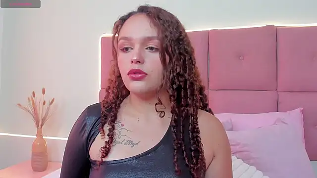 CamilaGomez149 online show from April 25, 8:06 pm