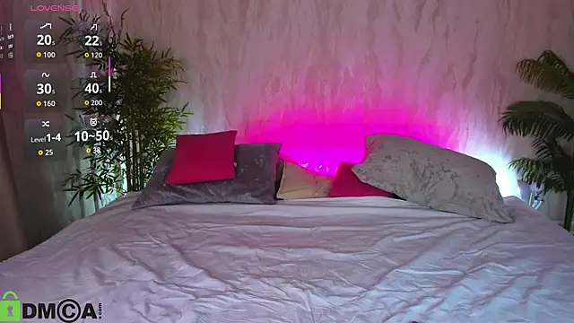 Snapshot of Alic_Fox chatting on November 7, 12:37 am Alic Fox online show from November 7, 12:37 am