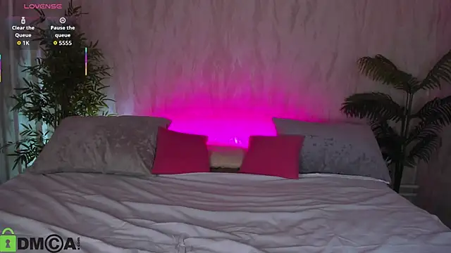 Snapshot of Alic_Fox chatting on November 4, 12:14 am Alic Fox online show from November 4, 12:14 am