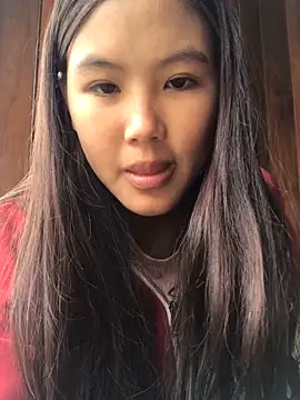 Snapshot of Mai_lovely chatting on November 19, 4:23 am Mai lovely online show from November 19, 4:23 am