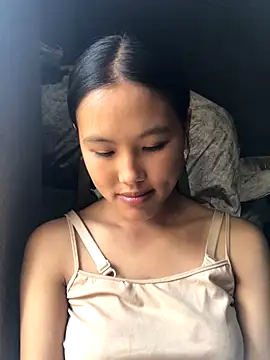 Snapshot of Mai_lovely chatting on October 6, 4:46 am Mai lovely online show from October 6, 4:46 am