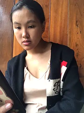 Snapshot of Mai_lovely chatting on October 20, 2:24 am Mai lovely online show from October 20, 2:24 am