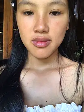 Snapshot of Mai_lovely chatting on September 28, 3:46 am Mai lovely online show from September 28, 3:46 am