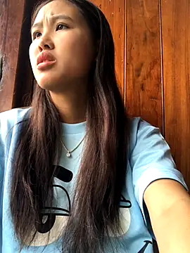 Snapshot of Mai_lovely chatting on November 10, 7:35 am Mai lovely online show from November 10, 7:35 am