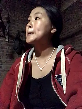 Snapshot of Mai_lovely chatting on November 3, 11:52 pm Mai lovely online show from November 3, 11:52 pm