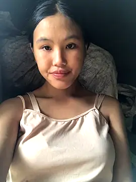 Snapshot of Mai_lovely chatting on October 2, 9:01 am Mai lovely online show from October 2, 9:01 am
