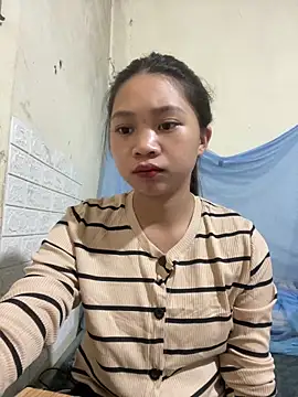 Snapshot of Mayy1 chatting on June 5, 3:11 am Mayy1 online show from June 5, 3:11 am