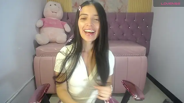 cynthia ch online show from November 14, 10:57 pm