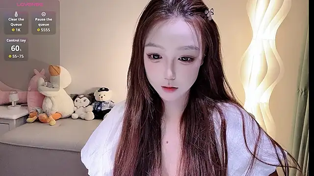 Snapshot of Luna--1 chatting on July 26, 4:14 pm Luna--1 online show from July 26, 4:14 pm