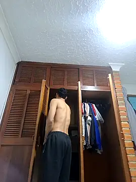 zkendell01 online show from September 27, 6:41 am