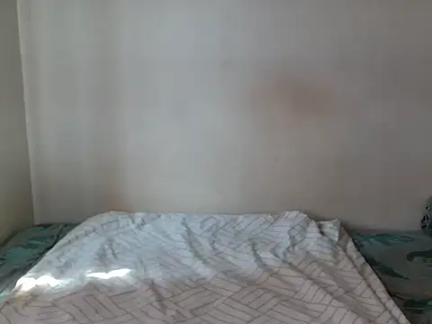 Snapshot of Sexykenny04 chatting on September 27, 8:42 am Sexykenny04 online show from September 27, 8:42 am
