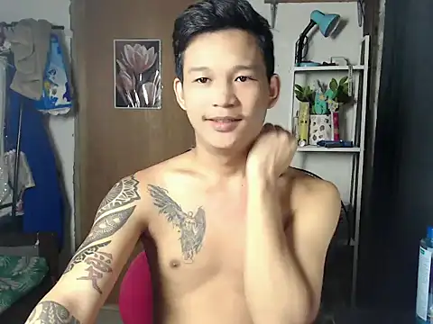 asianmonstercock05 online show from May 7, 12:37 am