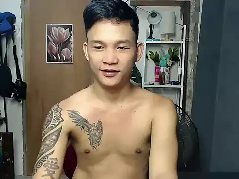 asianmonstercock05 online show from May 14, 10:29 pm