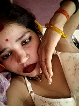 Snapshot of Mahek_love143 chatting on June 15, 10:26 am Mahek love143 online show from June 15, 10:26 am