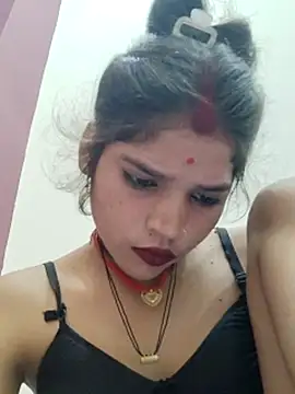 Snapshot of Mahek_love143 chatting on July 4, 11:27 am Mahek love143 online show from July 4, 11:27 am