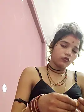Snapshot of Mahek_love143 chatting on June 12, 11:02 pm Mahek love143 online show from June 12, 11:02 pm