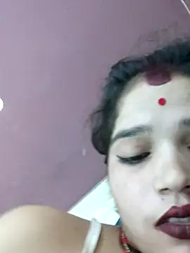 Snapshot of Mahek_love143 chatting on June 25, 5:12 am Mahek love143 online show from June 25, 5:12 am