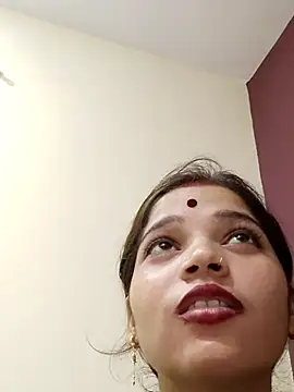 Snapshot of Mahek_love143 chatting on June 5, 11:21 pm Mahek love143 online show from June 5, 11:21 pm