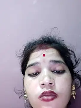 Snapshot of Mahek_love143 chatting on June 17, 11:03 pm Mahek love143 online show from June 17, 11:03 pm