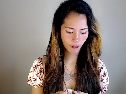 ashley bombshell online show from October 23, 8:18 pm