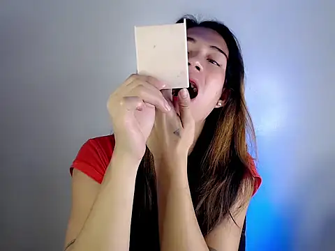 ashley bombshell online show from October 25, 8:20 pm