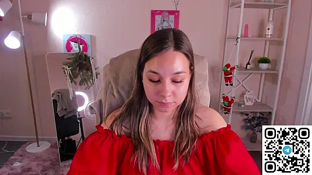 Al1ice Moures online show from January 10, 1:17 pm