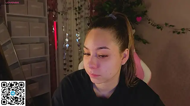 Al1ice Moures online show from February 14, 1:17 am