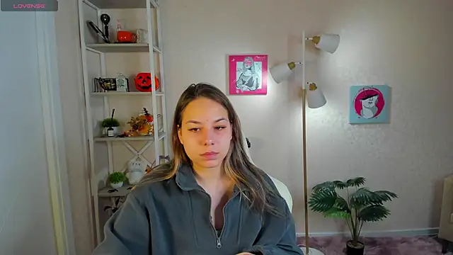 Al1ice Moures online show from November 26, 1:05 am