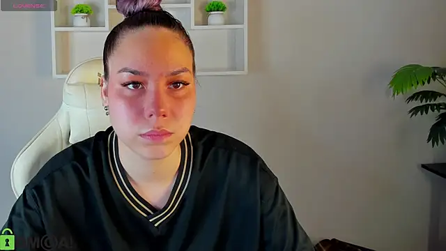 Al1ice Moures online show from October 31, 1:13 am