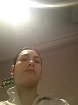 Snapshot of Coraline__dk2 chatting on April 27, 10:46 am Coraline dk2 online show from April 27, 10:46 am