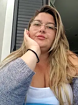 HornyBella88 online show from October 3, 9:33 am