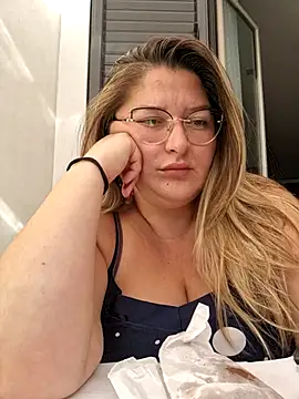 HornyBella88 online show from October 19, 8:17 am