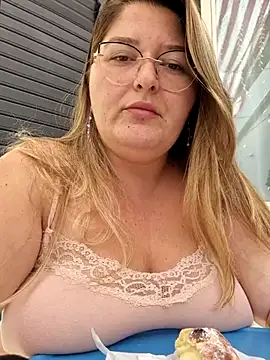 HornyBella88 online show from October 14, 10:05 am