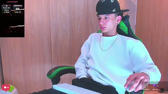 Skinny batman online show from November 6, 9:19 pm