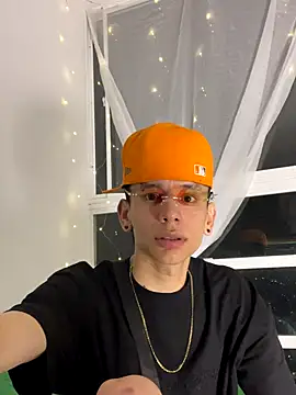 Skinny batman online show from October 26, 3:40 am