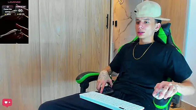 Skinny batman online show from November 8, 4:05 am