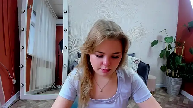 Melissa 199 online show from November 25, 5:41 am