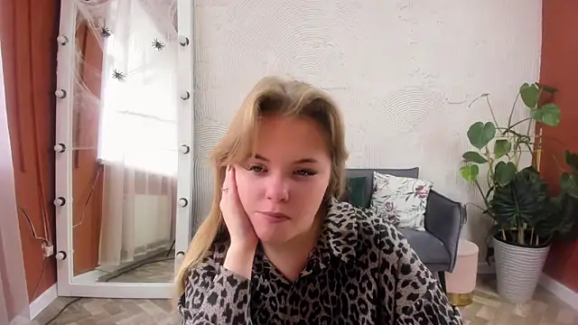 Melissa 199 online show from October 31, 9:06 am